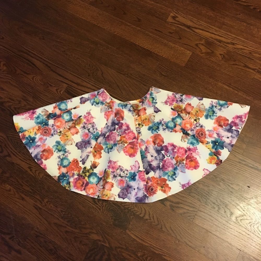 🔹Floral A-Line Skirt Women’s Small